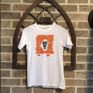 Nike Boys Size Large T-Shirt